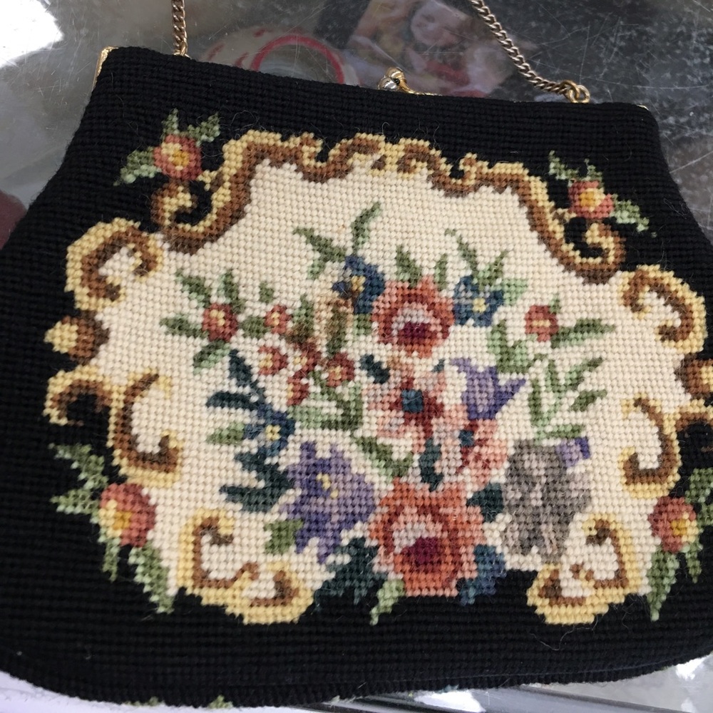 Vintage Petit point needlepoint handbag